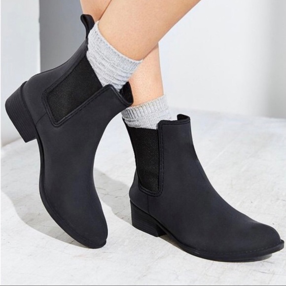 matte black rain booties